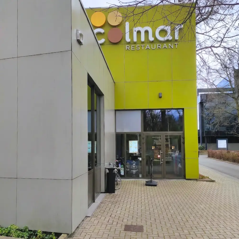 Vue extérieure du restaurant Colmar Sint-Denijs-Westrem à Gand